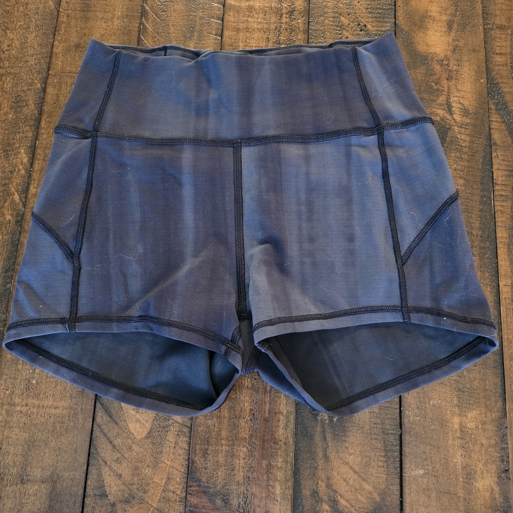 Lululemon In Movement Short - Picture 2 of 3